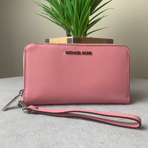 Michael Kors JST MD ZA Phone Holder - Picture 2 of 6